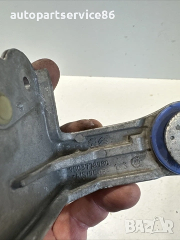 Конзола държач за интеркулер за Peugeot 3008 1.2T 65000 км (2022) 9803778980, снимка 2 - Части - 53592442