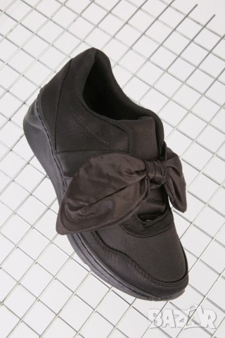 Нови черни сатенени обувки с панделка, снимка 2 - Дамски ежедневни обувки - 43653688