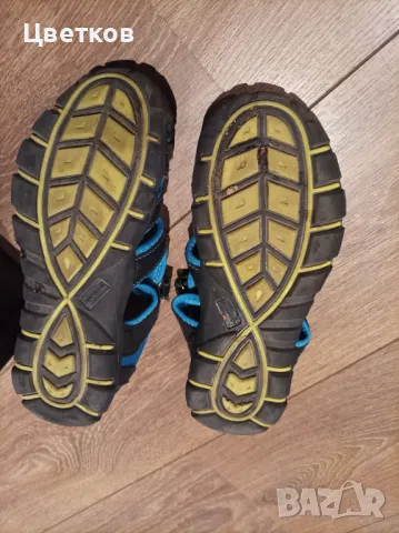 Детски обувки 35ти номер, снимка 2 - Детски маратонки - 49526421