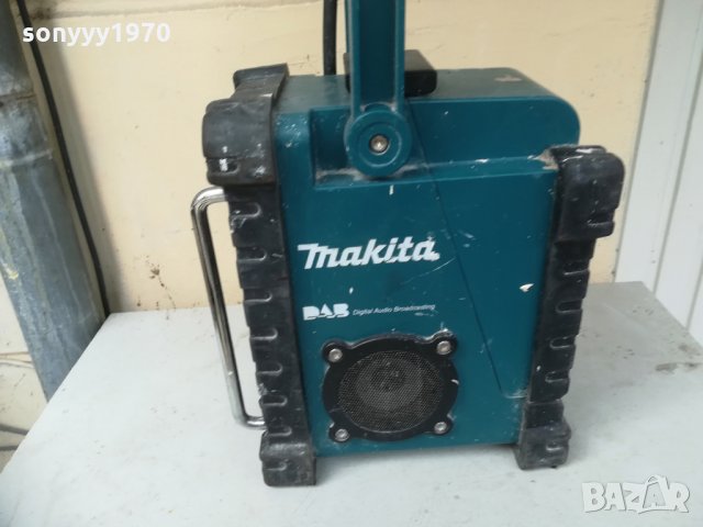 makita profi radio-ЗДРАВО-без батерия-внос англия, снимка 2 - Радиокасетофони, транзистори - 28413549