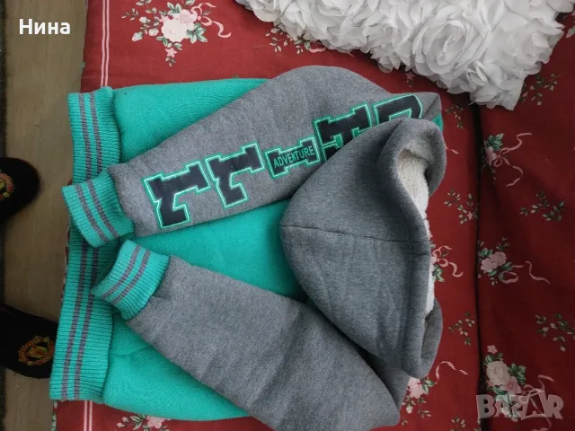 Детска жилетка, снимка 2 - Детски пуловери и жилетки - 48390643