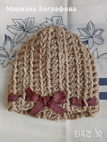 Ръчно плетени зимни шапки - 5 бр., - Кожени мъжки ръкавици, - Дънкови ризи и панталони и др., снимка 4 - Шапки - 51636855