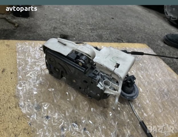 Vw Transporter T5  брава предна лява врата, снимка 2 - Части - 40756484