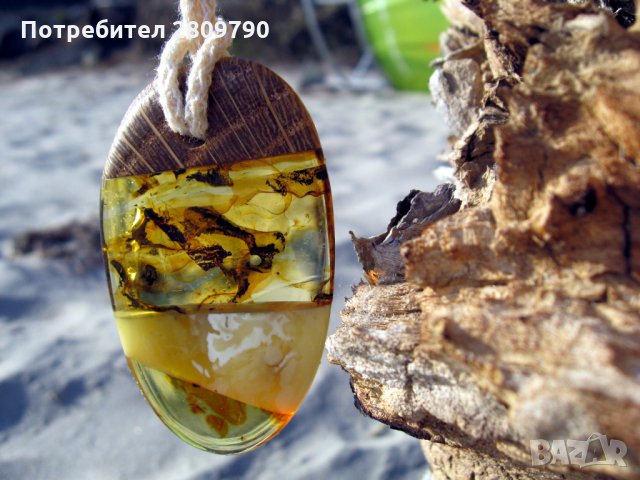 Приказна висулка от естествен балтийски кехлибар / Fabulous Pendant made of Natural Baltic Amber, снимка 11 - Колиета, медальони, синджири - 33332781