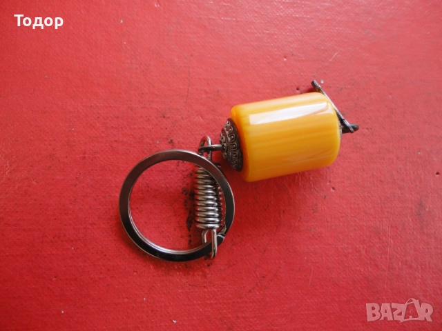 Невероятен ключодържател кехлибар каталин , снимка 4 - Други - 52653137