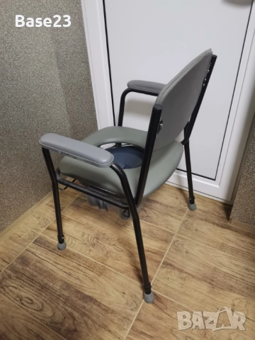 Тоалетен стол, снимка 4 - Тоалетни столове - 52792930