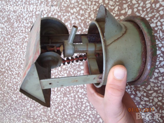 Ретро играчка метална – функциониращ кладенец от 30-те., снимка 8 - Образователни игри - 32386021