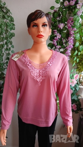 Дамски стилни еластични блузи с дантели.