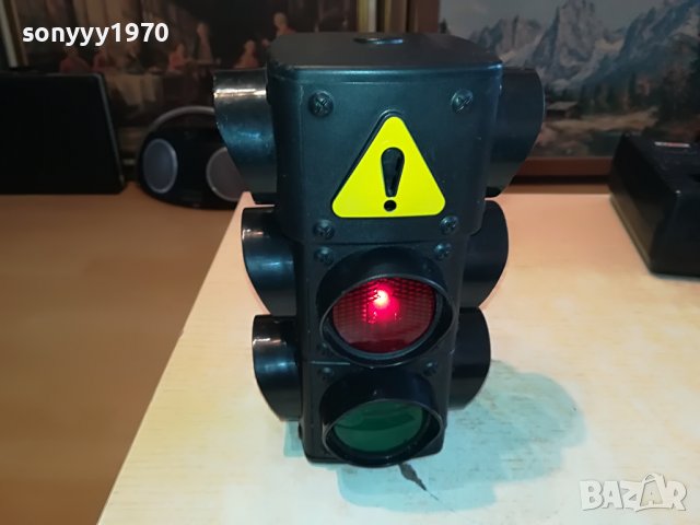 СВЕТОФАР-СЕМАФОР 0503231051, снимка 3 - Колекции - 39889596
