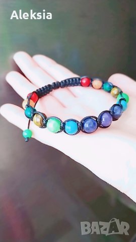 Ръчна изработка плетена гривна седем чакри 7 естествен камък , снимка 2 - Гривни - 39388786