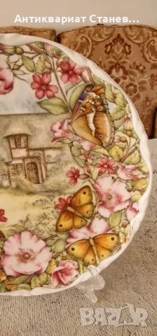 Чудесна чиния за окачване на стена Royal Albert носеща много пролетно настроение 

 

, снимка 3 - Чинии - 50143367