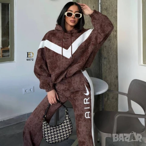 дамски екипи Nike , снимка 5 - Спортни екипи - 50742781