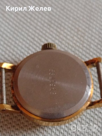 Стар дамски часовник ZARIA 22 JEWELS USSR с позлатена рамка за КОЛЕКЦИЯ 43075, снимка 5 - Други ценни предмети - 43905353