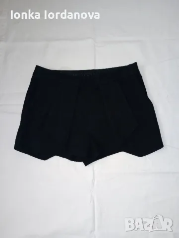 Черна пола-панталон, размер М