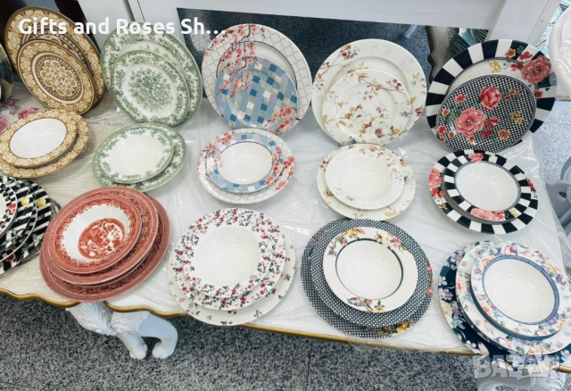 Порцеланови сервизи с различни декори - 24 части