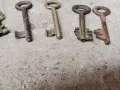 Стари бронзови ключове, снимка 4
