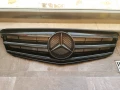 Решетка/маска с емблема тип AVANTGARDE FULL BLACK за Mercedes W204, снимка 1