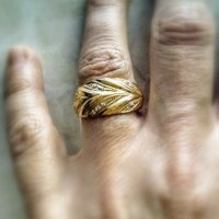 златен пръстен -голям колан - 3.71  грама/ размер №56-56.5, снимка 5 - Пръстени - 15733235