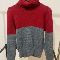 Много топъл пуловер С-М , снимка 1 - Блузи с дълъг ръкав и пуловери - 43899124