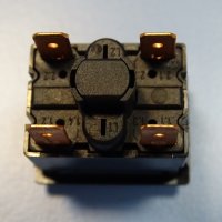 Бутон задържащ MARQUARDT 1661 push-button switch, снимка 6 - Резервни части за машини - 38281612