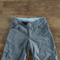 mountain hardwear - страхотни мъжки панталони, снимка 2 - Спортни дрехи, екипи - 37076462