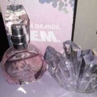 REM Ariana Grande , снимка 1 - Дамски парфюми - 40844860