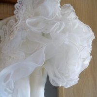 Булчинска рокля размер С ,с обръч, снимка 8 - Сватбени рокли - 37612240