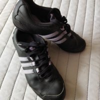 Маратонки Adidas, снимка 1 - Детски маратонки - 32722314