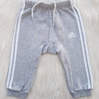 Детско долнище Adidas 9-12 месеца, снимка 8 - Панталони и долнища за бебе - 43429613