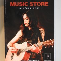Каталог 2017 MUSIC Store професионално музикално оборудване, снимка 1 - Специализирана литература - 28813567