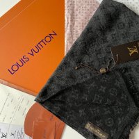 Луксозен модел шал с кутия Louis Vuitton, снимка 1 - Шалове - 43712688