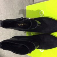 Къси дамски боти Guess, снимка 2 - Дамски боти - 38186396