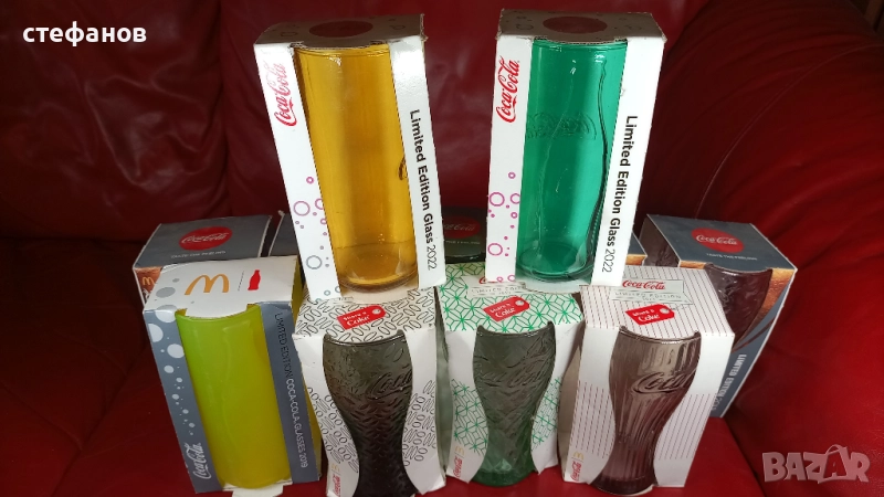 Колекционерски чаши на Кока Кола с кутийки и без кутийки, разни, снимка 1