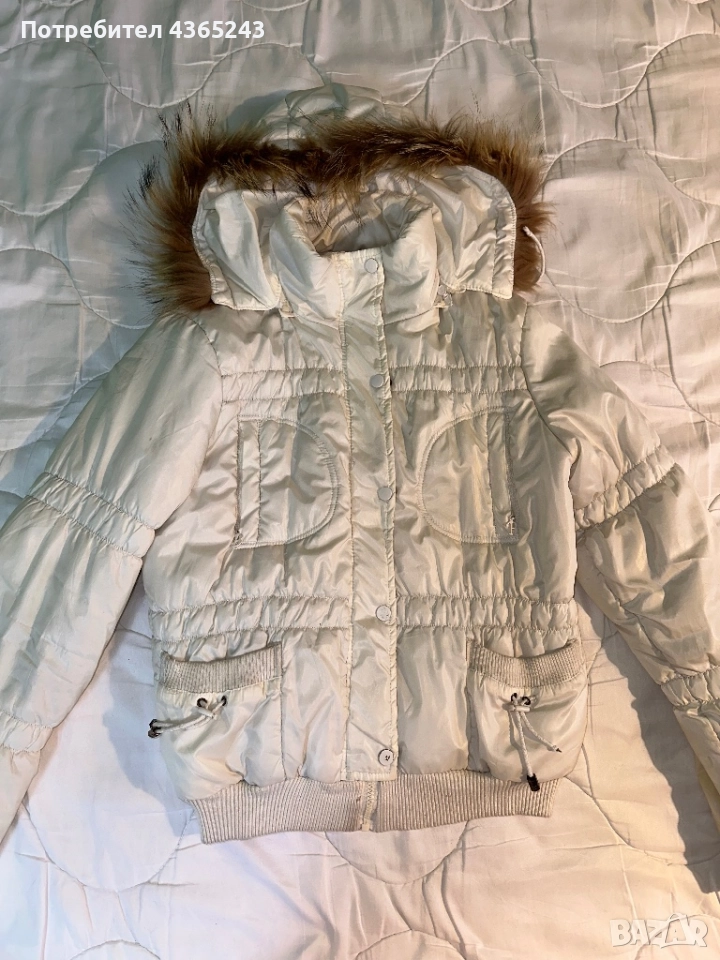 Дамско бяло зимно яке с качулк от естествен косъм , снимка 1