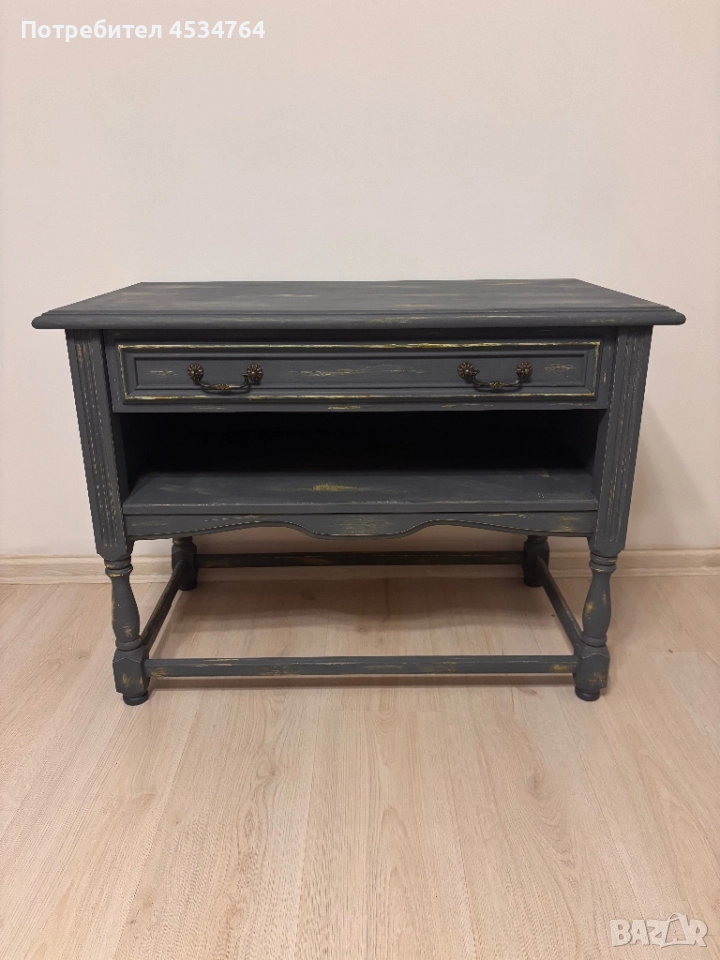 Реставрирана конзолна маса, снимка 1