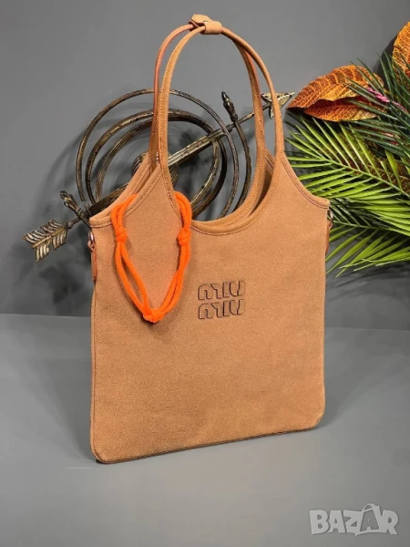 чанти Miu Miu , снимка 1