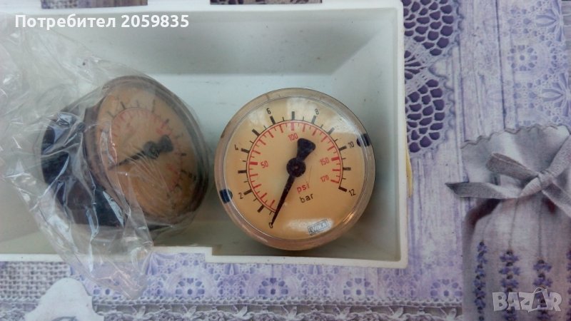 Два манометъра, снимка 1