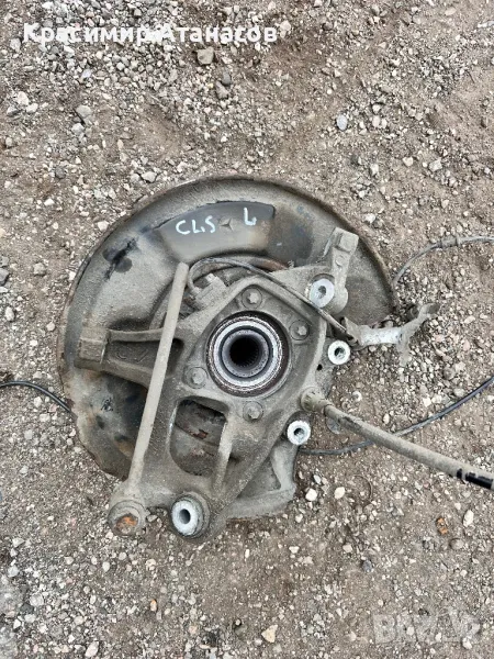 Шенкел главина задна лява за Мерцедес CLS. W219. , снимка 1