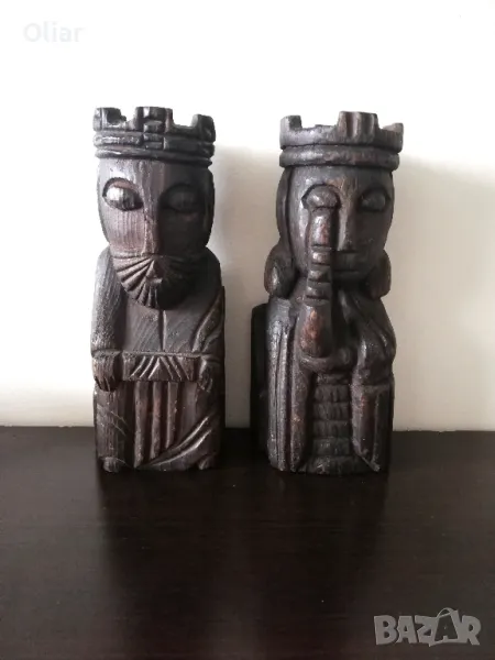 Много красиви фигури на цар и царица от дърво. , снимка 1