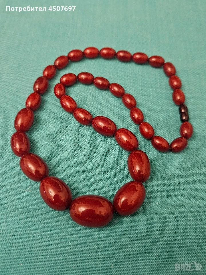 Колие от Червен Кехлибар., снимка 1