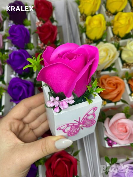 Мини кашпи със сапунени рози , снимка 1