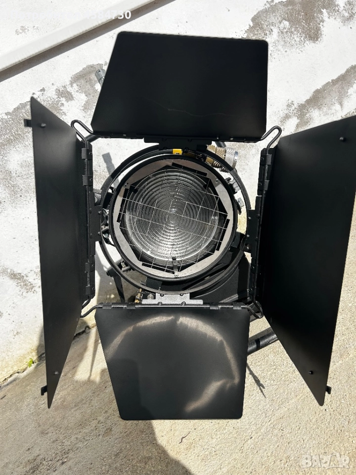 Филмов / Театричен прожектор 2 бр , снимка 1