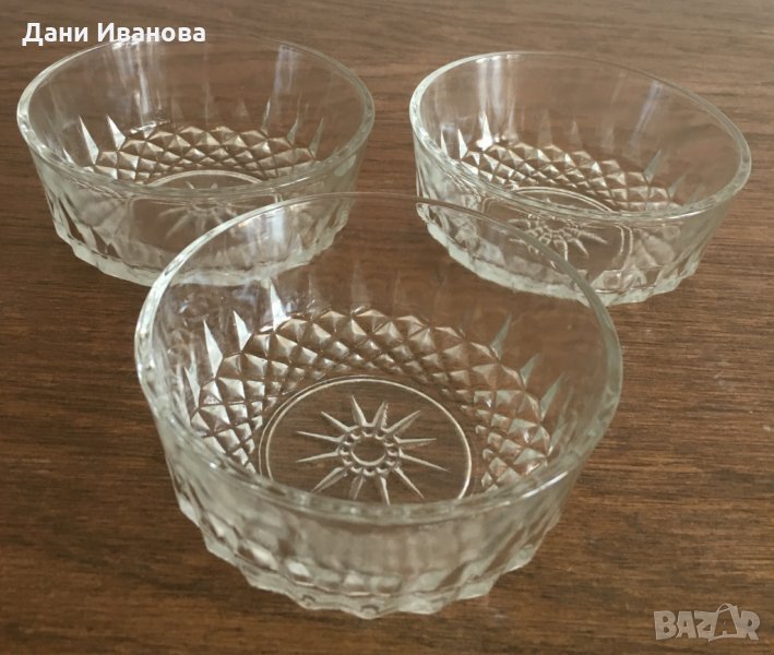 3 бр. стъклени релефни купички за ядки, снимка 1