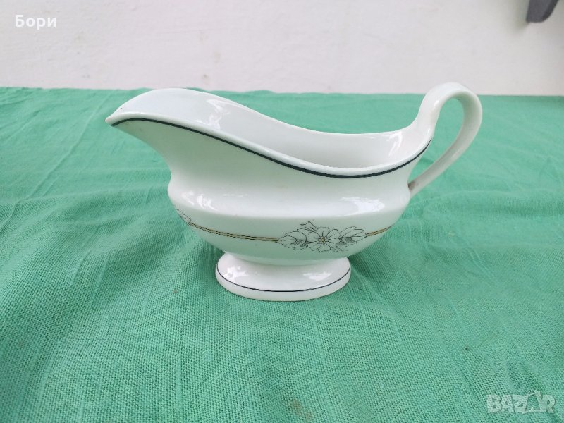 Порцеланова сосиера, снимка 1