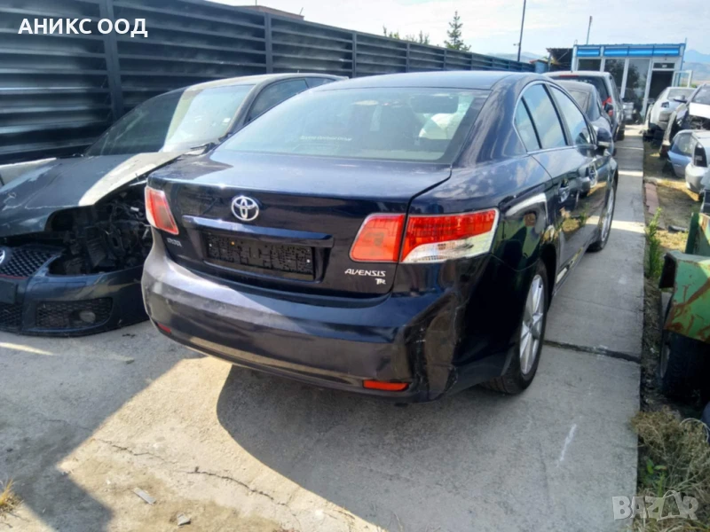 Toyota Avensis на части, снимка 1