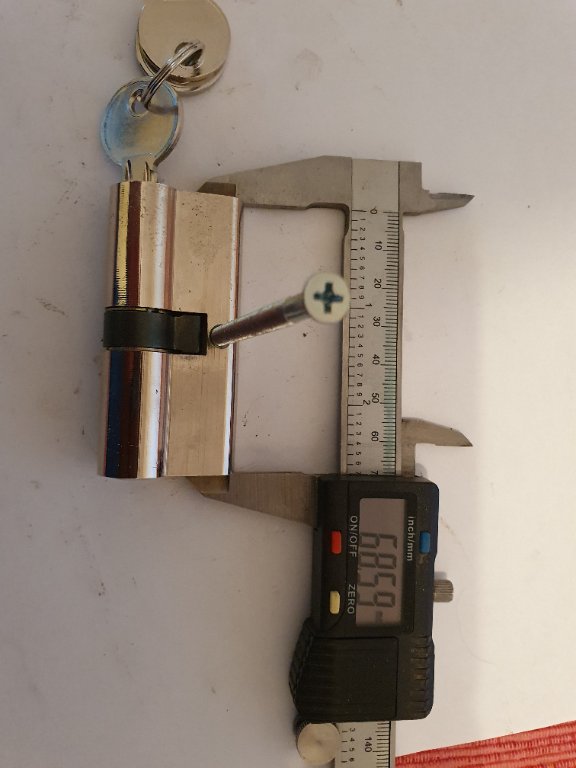 Патронник със секретни ключове 70 мм (68 мм) равностранен в Входни врати в  гр. София - ID35010785 — Bazar.bg