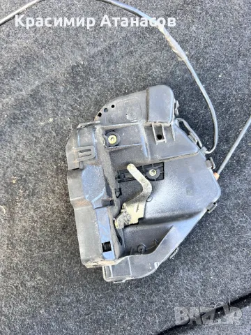 Брава врата задна лява за Мерцедес Ц-класа w203 комби.2037300135, снимка 16 - Части - 45298338