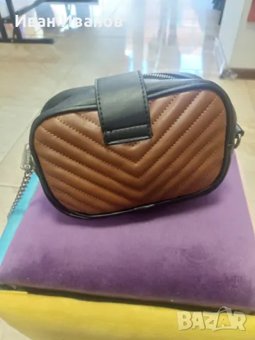 Дамска чанта GUESS, снимка 2 - Чанти - 49383089