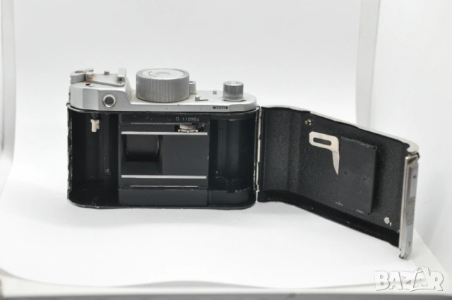 Фотоапарат Robot Star с обектив Xenar 38mm f/2.8, снимка 4 - Фотоапарати - 53288188