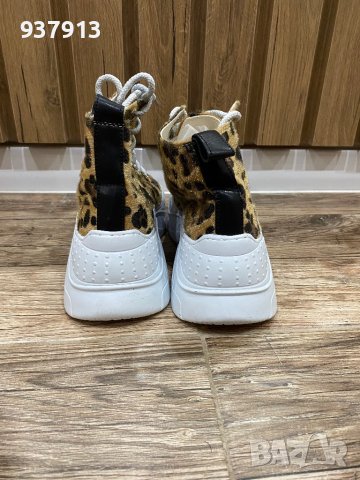 Дамски маратонки, снимка 3 - Маратонки - 43619035